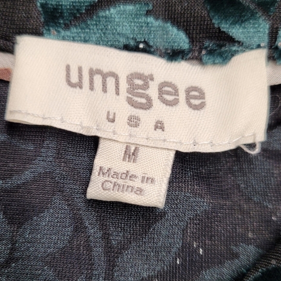 Umgee Women's Blouse Size: Medium Button Up - Picture 5 of 12